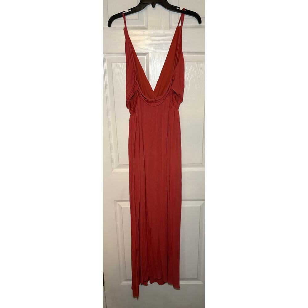 Lulus coral maxi dress with halter neckline‎ size small